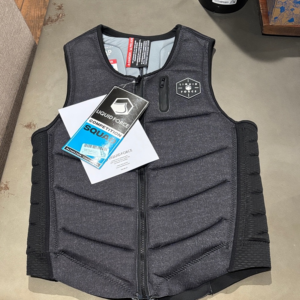 Men's Comp Vest